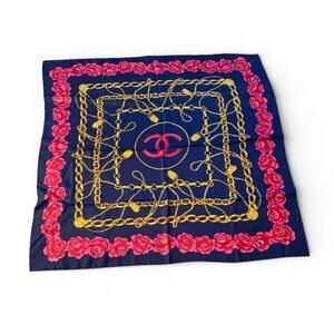 Chanel  Vintage-Style Chain belt Navy and Pink Silk Scarf